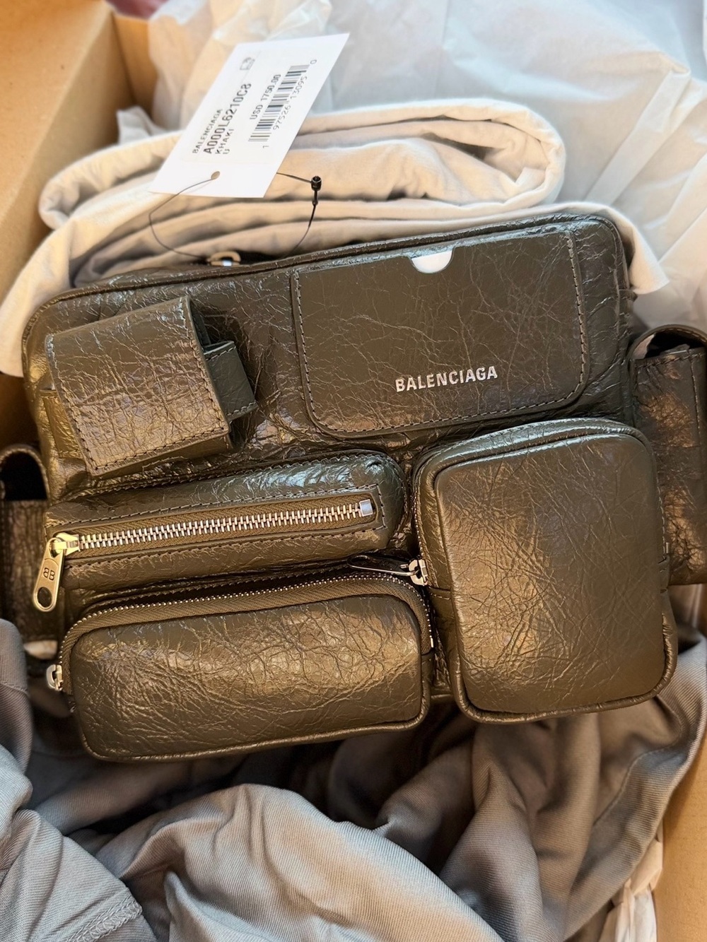 BNWT BALENCIAGA Superbusy Camera Bag